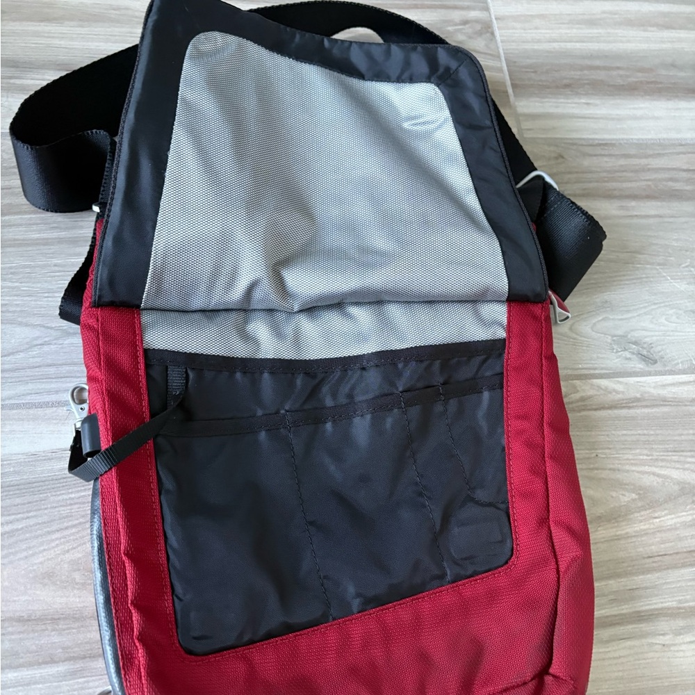 Ducati Tumi Satchel Shoulder Bag Black Red Crossbody Messenger Zip Close - Picture 6 of 8